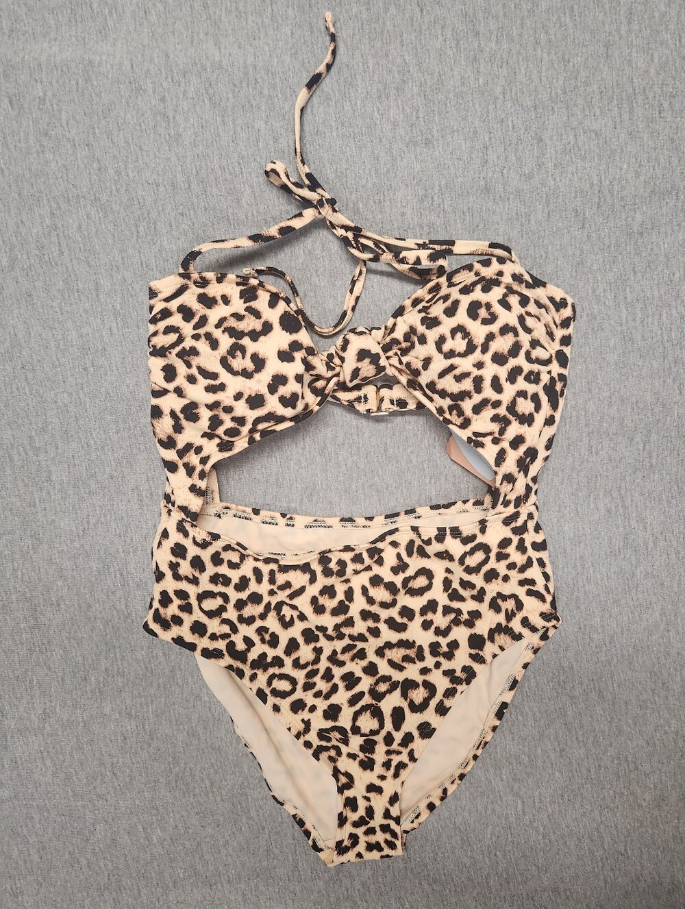 Shade & Shore Leopard Print Cut‑Out One‑Piece Swimsuit – Multi M